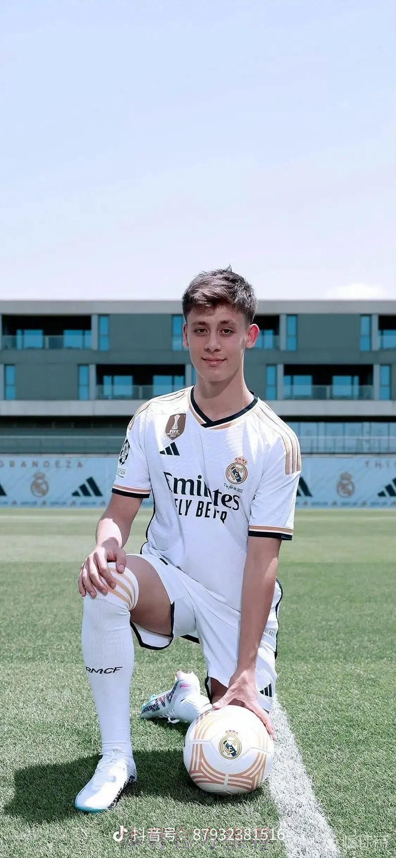 20岁皇马中场居莱尔最新身价升至9000万欧 20岁皇马中场居莱尔最新身价升至9000万欧